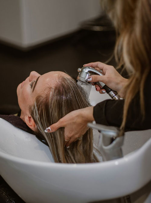 Scalp Peeling & Massage